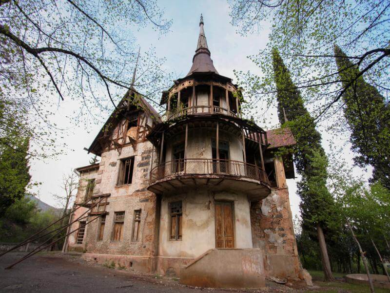 Tour: Haghpat, Aramyants Castle, Akhtala, and Zarni-Parni